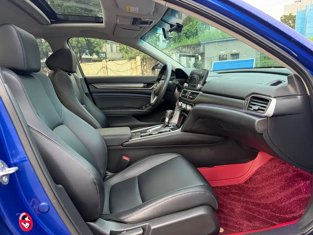 Honda Accord 2019 — фото 10