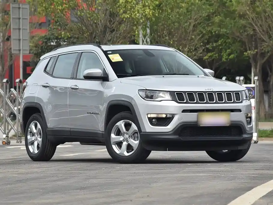 Jeep Compass 2017 — фото 22