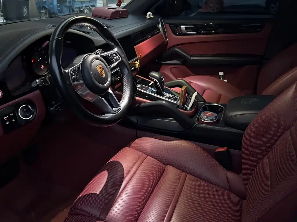 Porsche Cayenne 2018 — фото 9