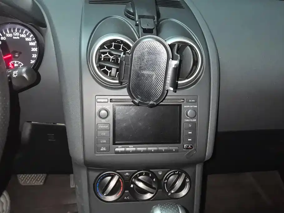 Nissan Qashqai 2015 — фото 13