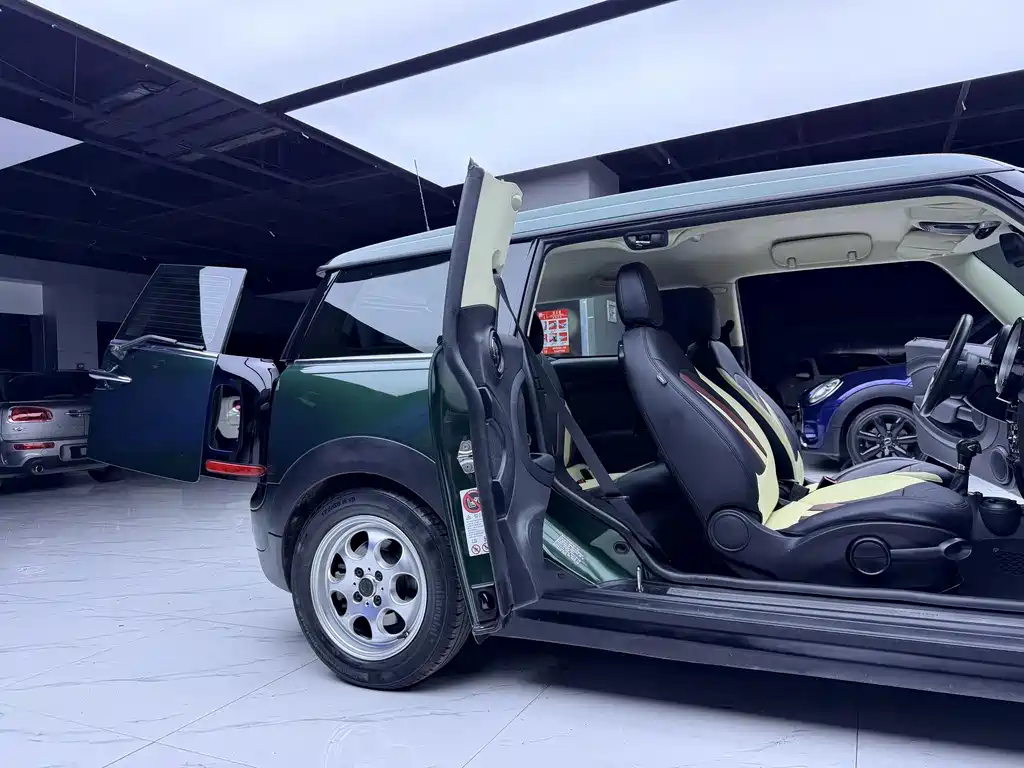 MINI Clubman 2014 — фото 14