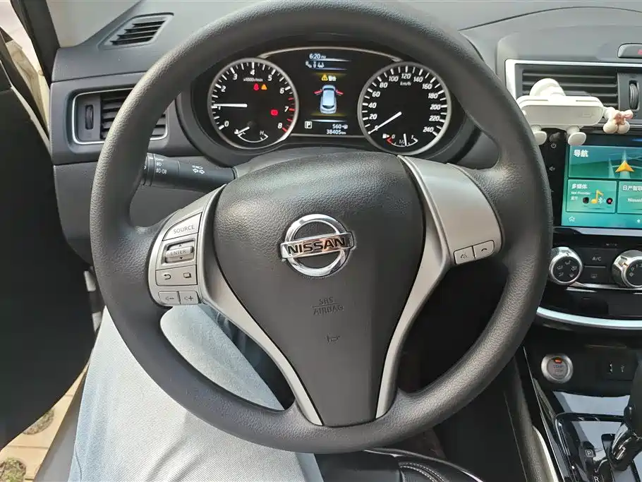 Nissan Tiida 2019 — фото 15