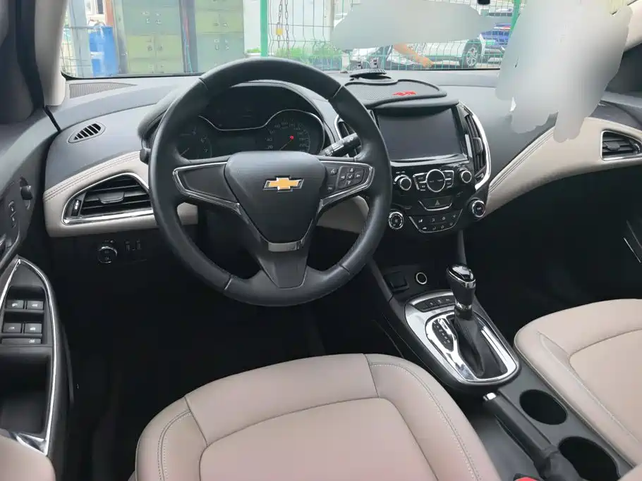 Chevrolet Cruze 2014 — фото 12