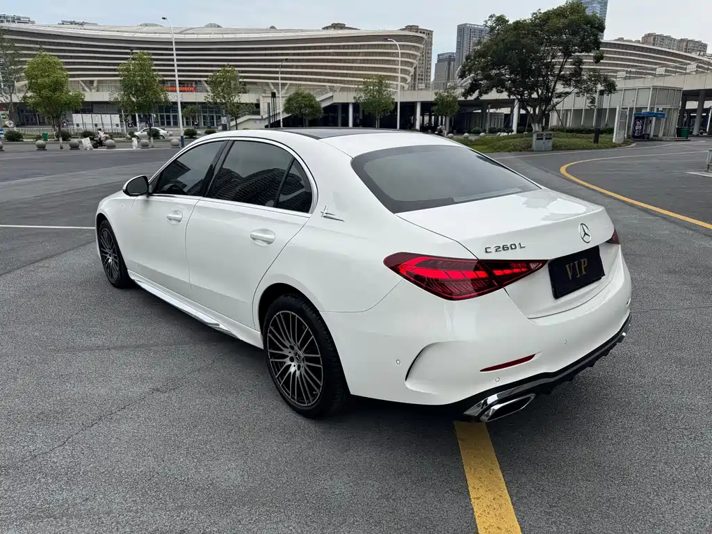 Mercedes-Benz C-Class 2023 — фото 16