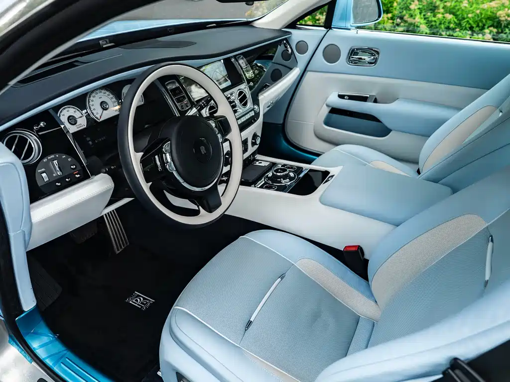 Rolls-Royce Wraith 2021 — фото 11