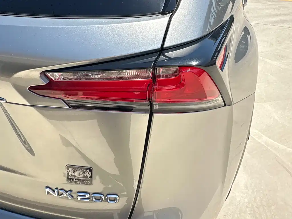 Lexus NX 2015 — фото 6