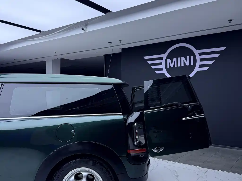 MINI Clubman 2014 — фото 13