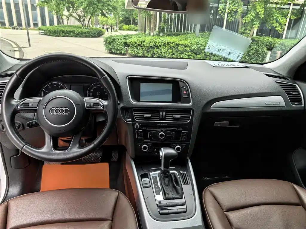 Audi Q5 2015 — фото 18