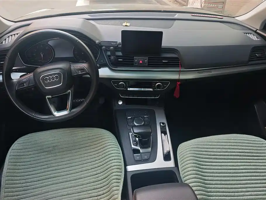 Audi Q5L 2021 — фото 12
