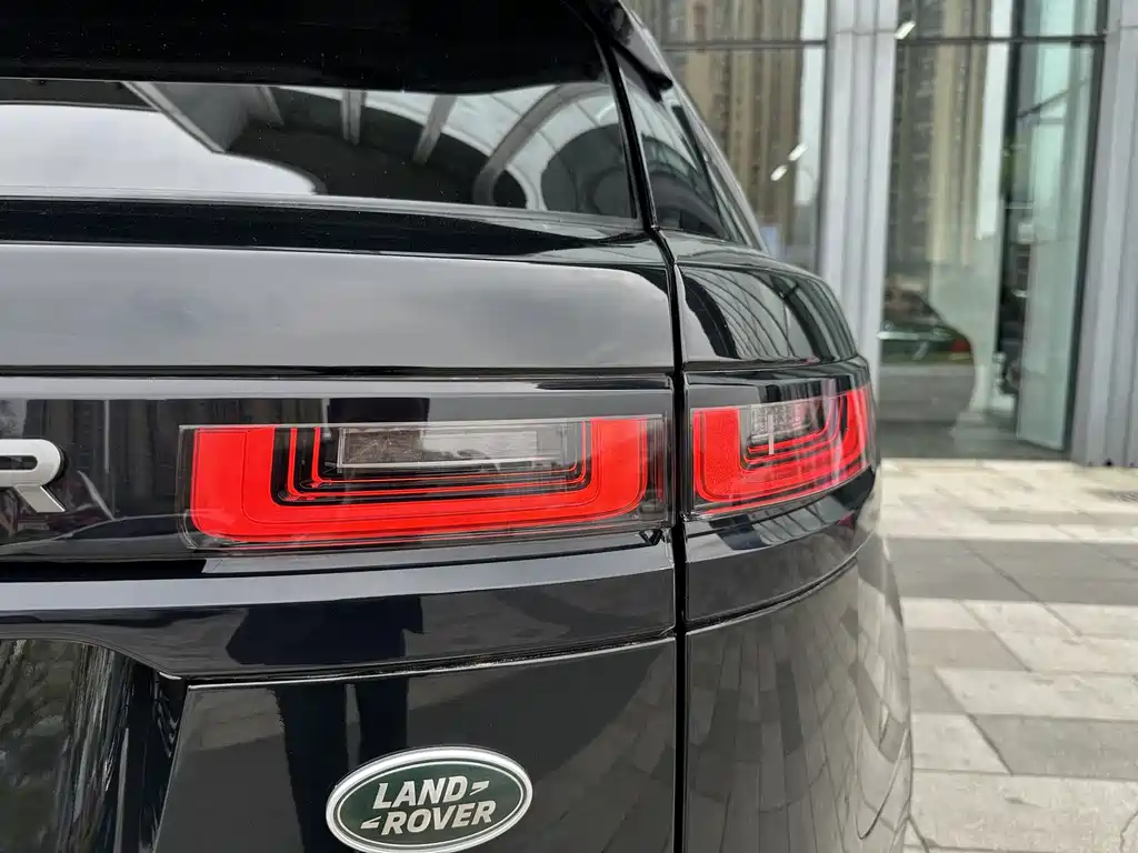 Land Rover Velar 2019 — фото 7