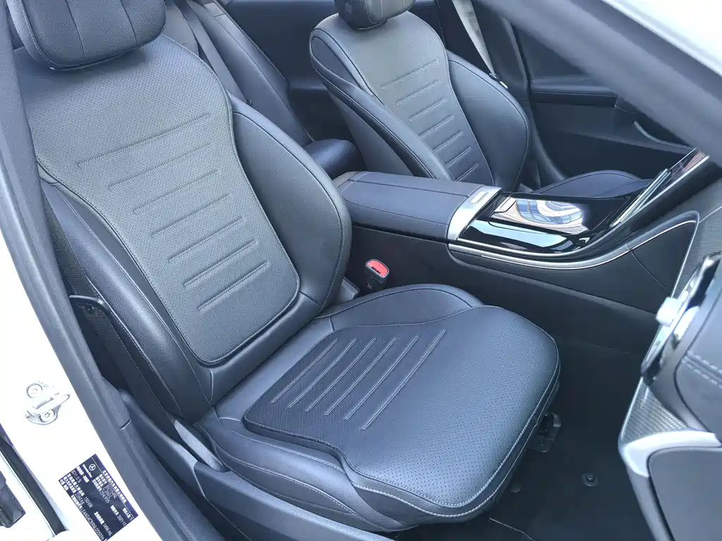 Mercedes-Benz C-Class 2022 — фото 10
