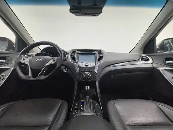Hyundai Santa Fe 2016