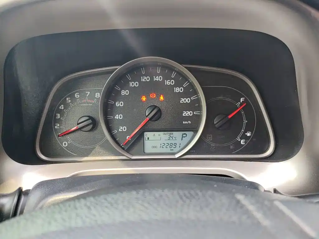 Toyota RAV4 2015 — фото 12