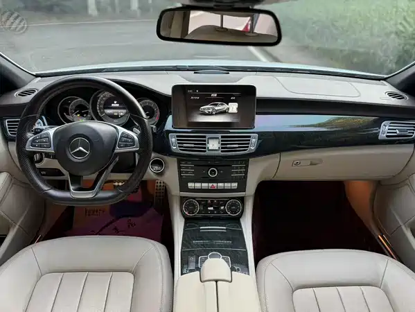 Mercedes-Benz CLS 2015