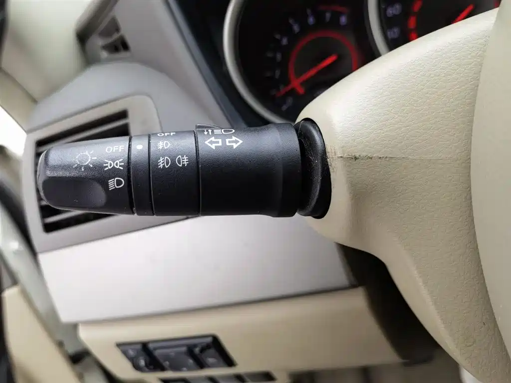 Nissan Sylphy 2015 — фото 21