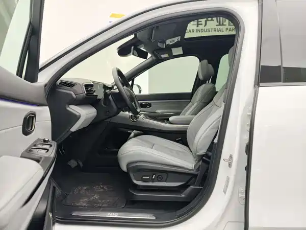 NIO ES8 2020