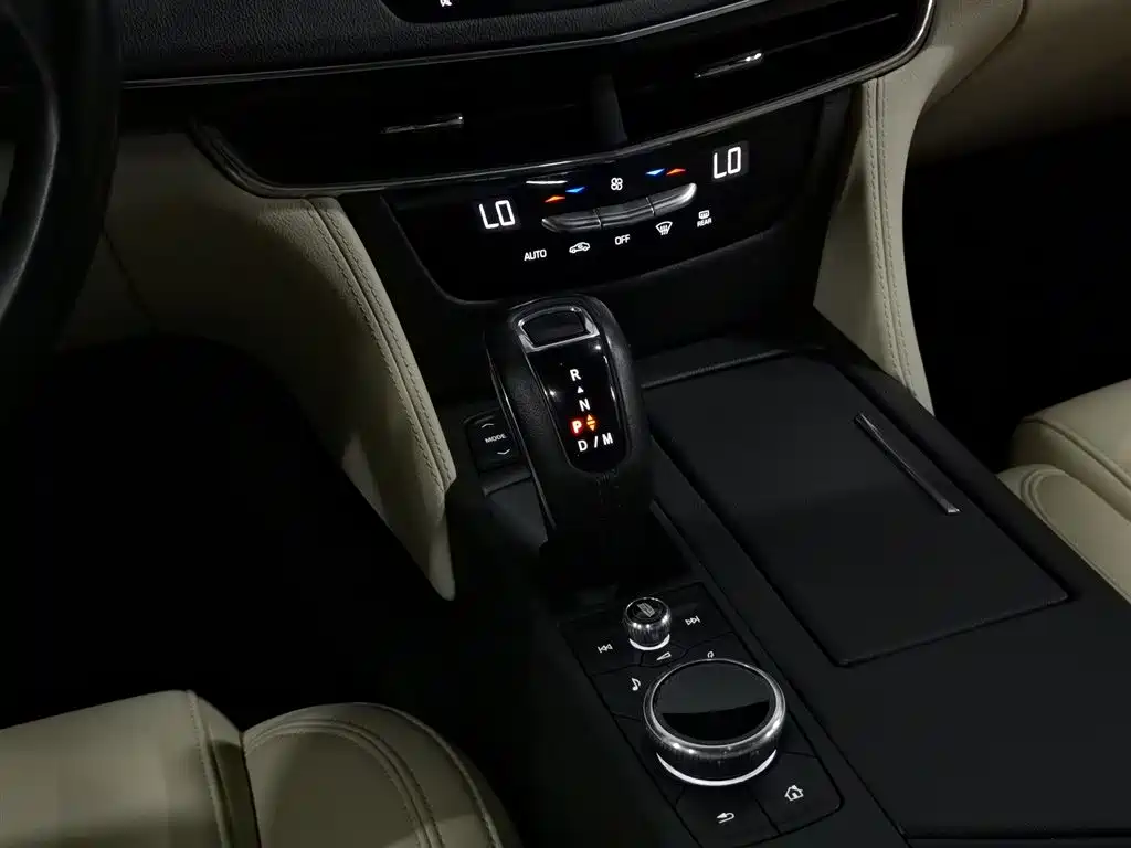 Cadillac CT6 2019 — фото 13