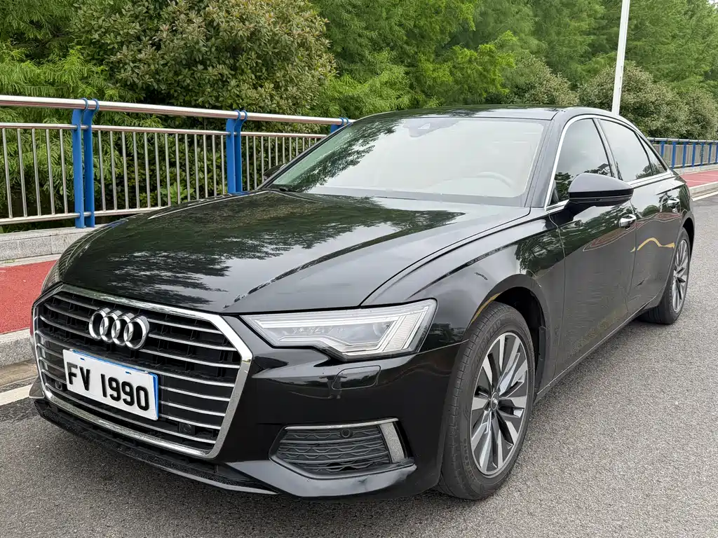 Audi A6L 2021 — фото 1