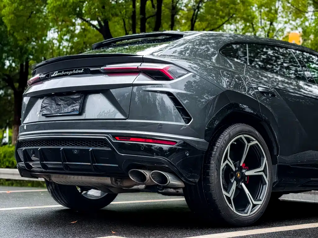 Lamborghini Urus 2019 — фото 5
