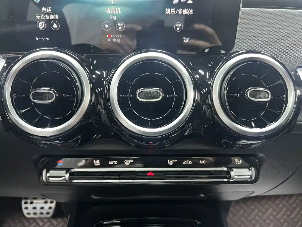 Mercedes-Benz GLB 2020 — фото 11