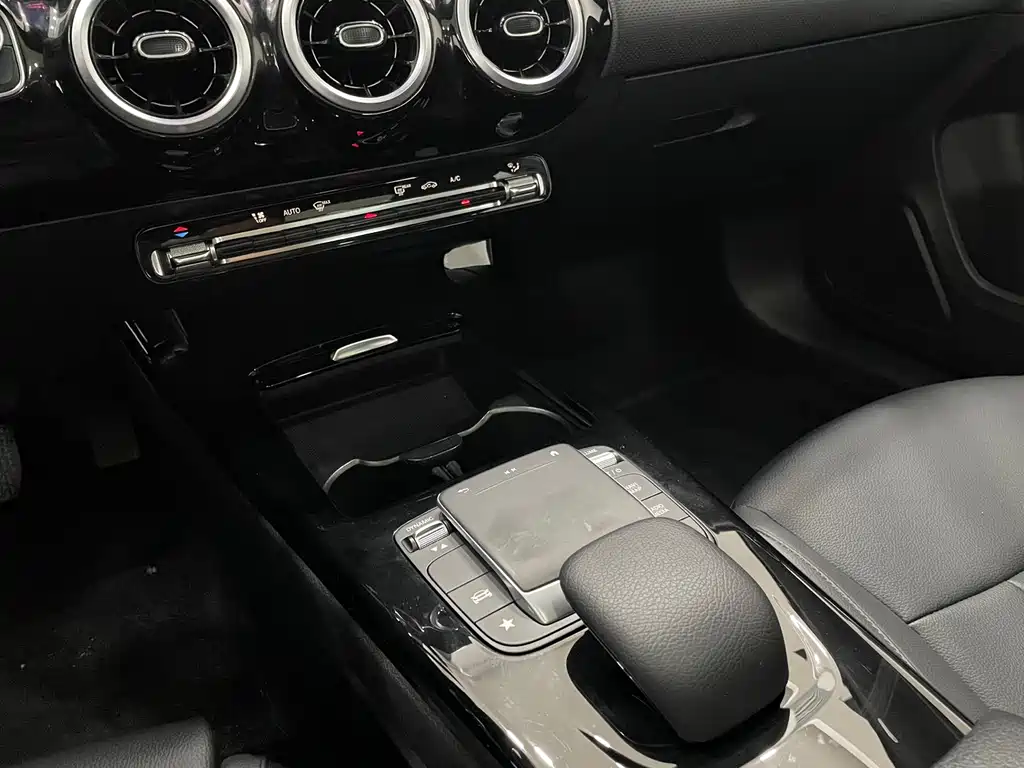 Mercedes-Benz A-Class 2022