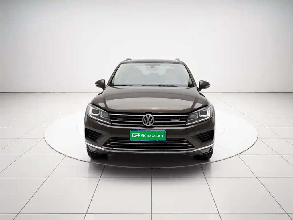 Volkswagen Touareg 2017 — фото 2