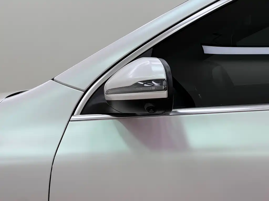 Mercedes-Benz EQA 2023 — фото 10