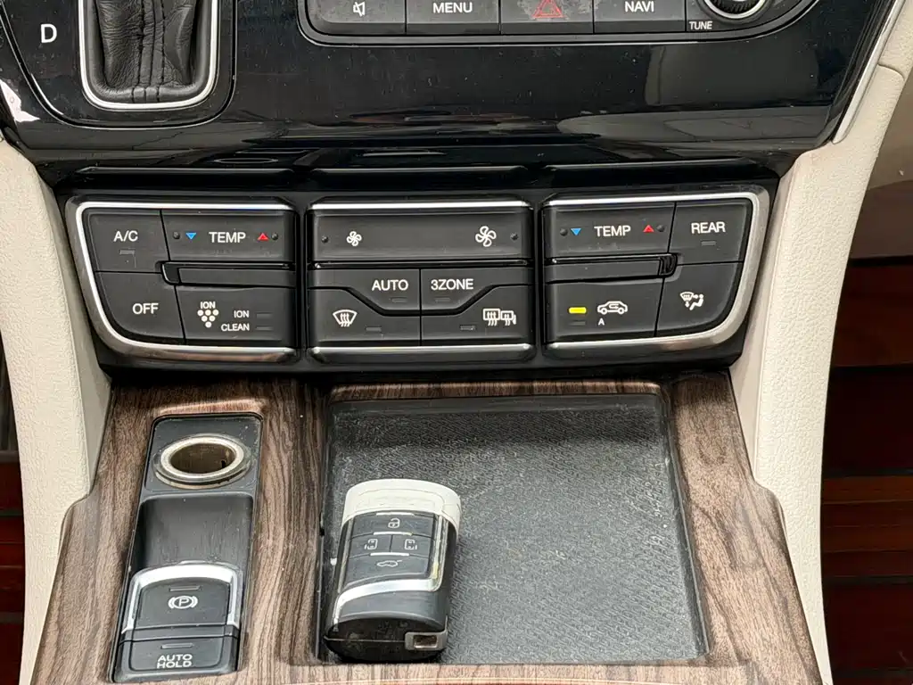 GAC Motor Trumpchi M8 2018 — фото 16