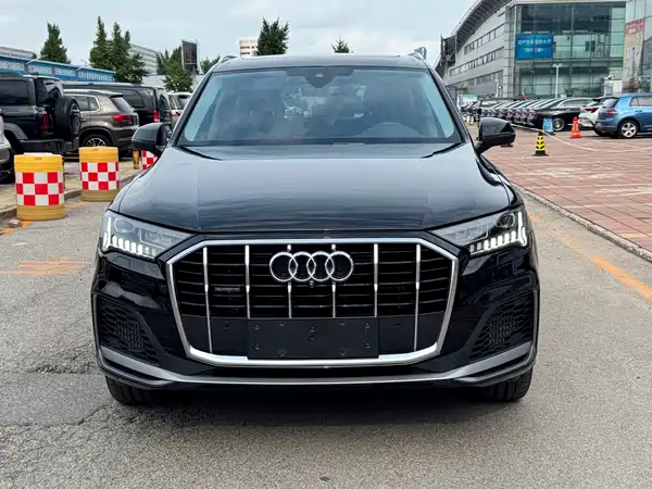 Audi Q7 2023