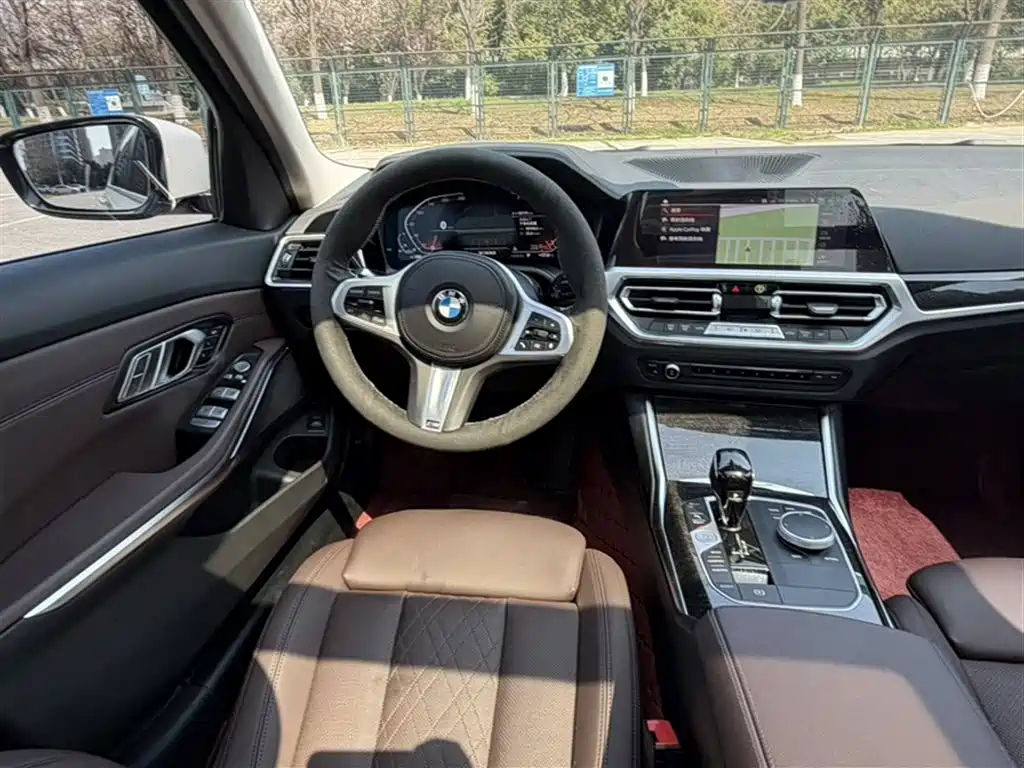 BMW 3 Series 2022 — фото 19