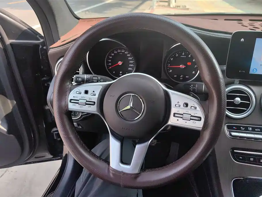 Mercedes-Benz GLC 2020 — фото 15