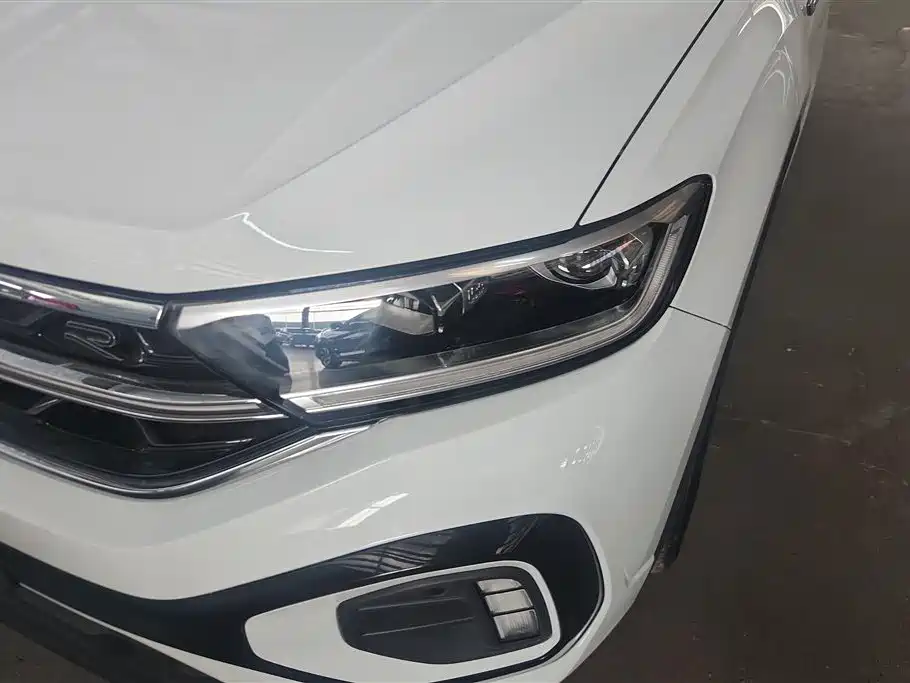 Volkswagen T-Roc 2023