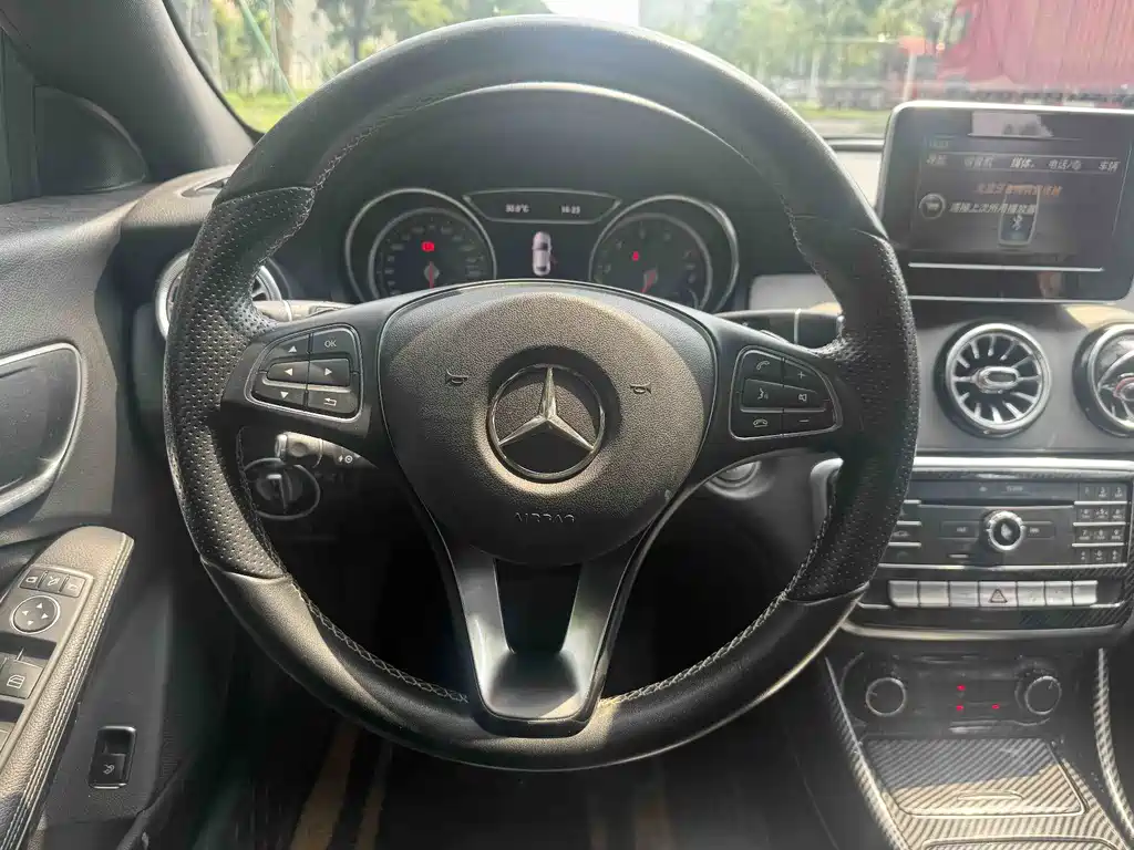 Mercedes-Benz CLA 2017 — фото 8