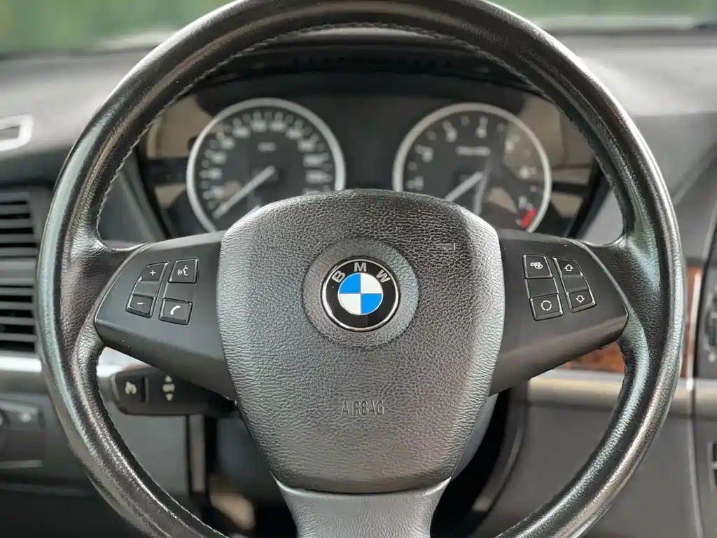 BMW X5 2012 — фото 2