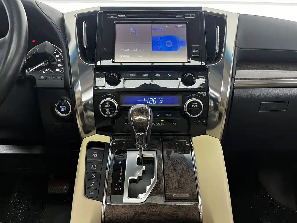 Toyota Alphard 2019 — фото 2