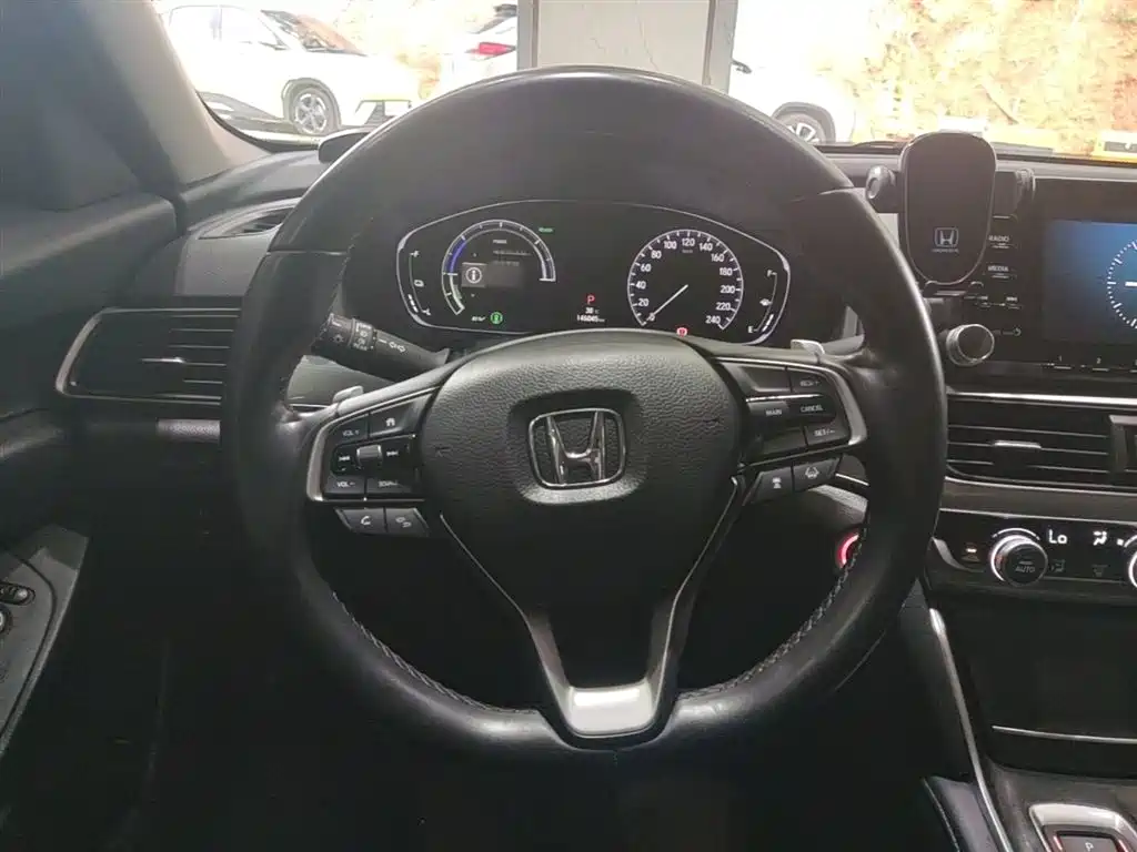 Honda Accord 2021 — фото 11