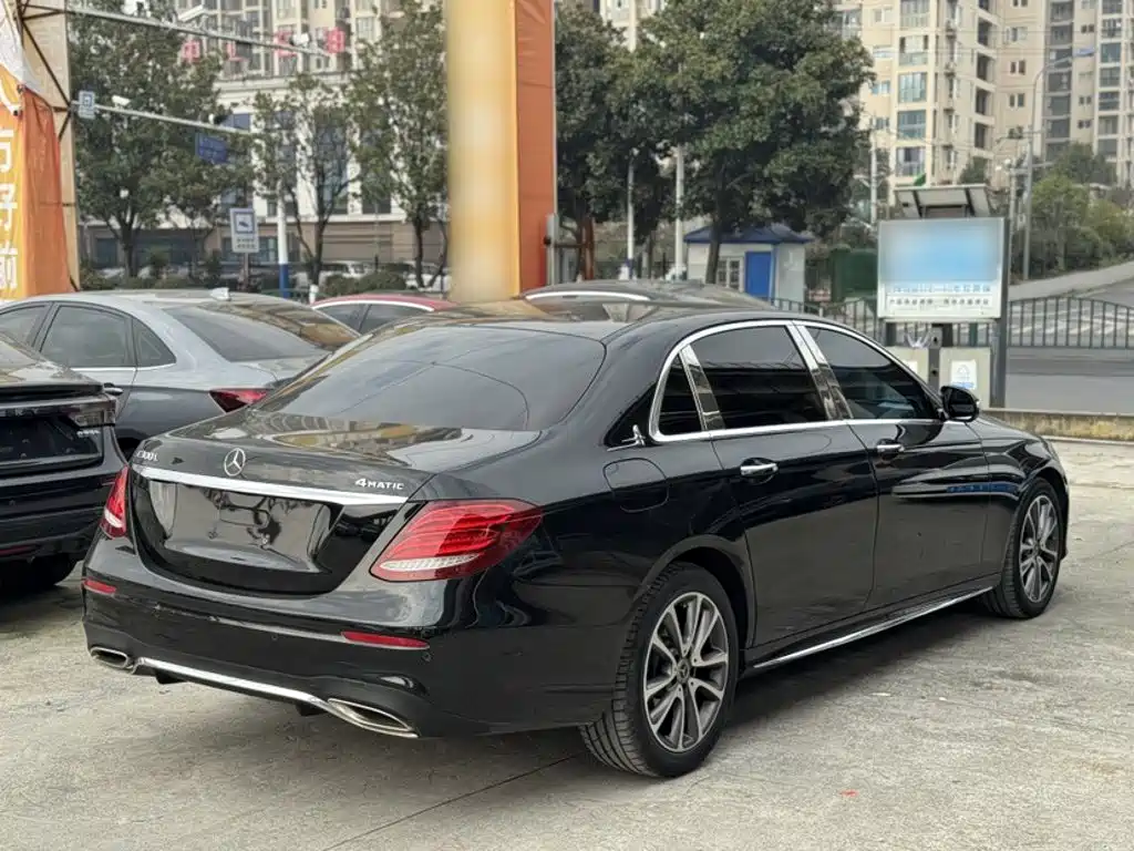 Mercedes-Benz E-Class 2017