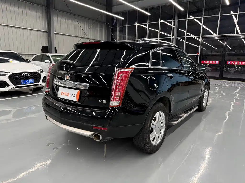 Cadillac SRX 2013 — фото 15