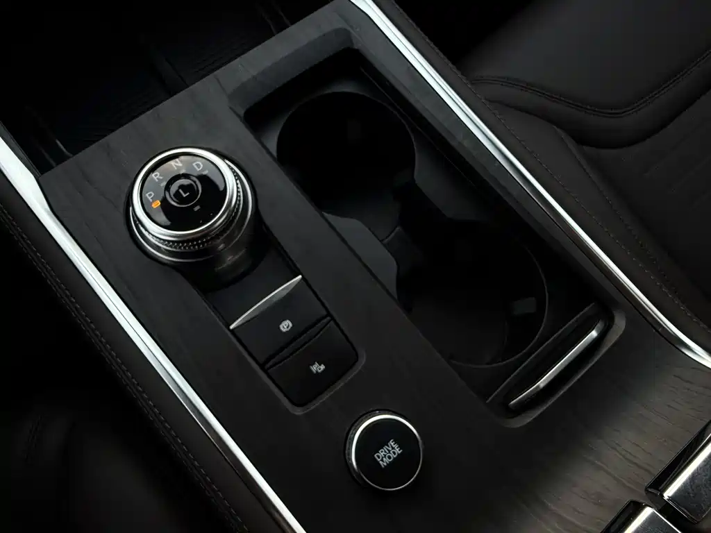 Ford Explorer 2025 — фото 26