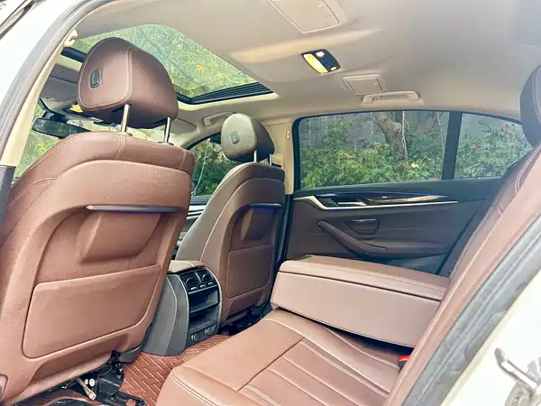 BMW 5 Series 2019