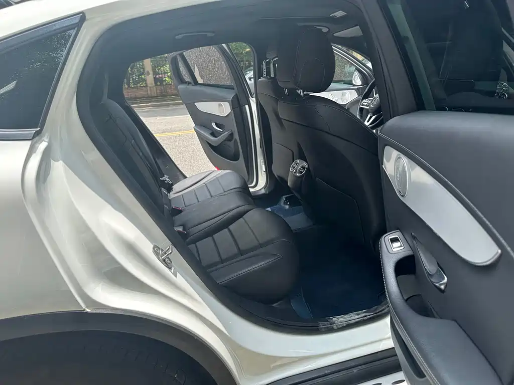 Mercedes-Benz GLC Coupe 2020 — фото 11