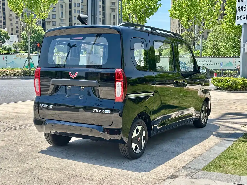 Wuling Zhiguang EV 2026 — фото 6