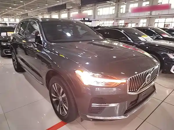 Volvo XC60 2022