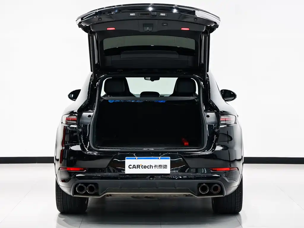 Porsche Cayenne 2020 — фото 13