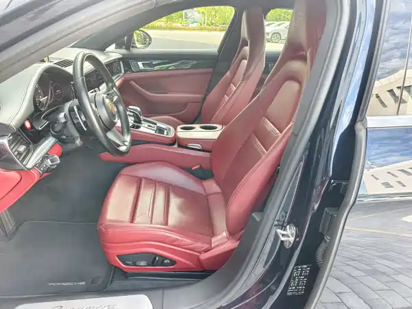 Porsche Panamera 2022