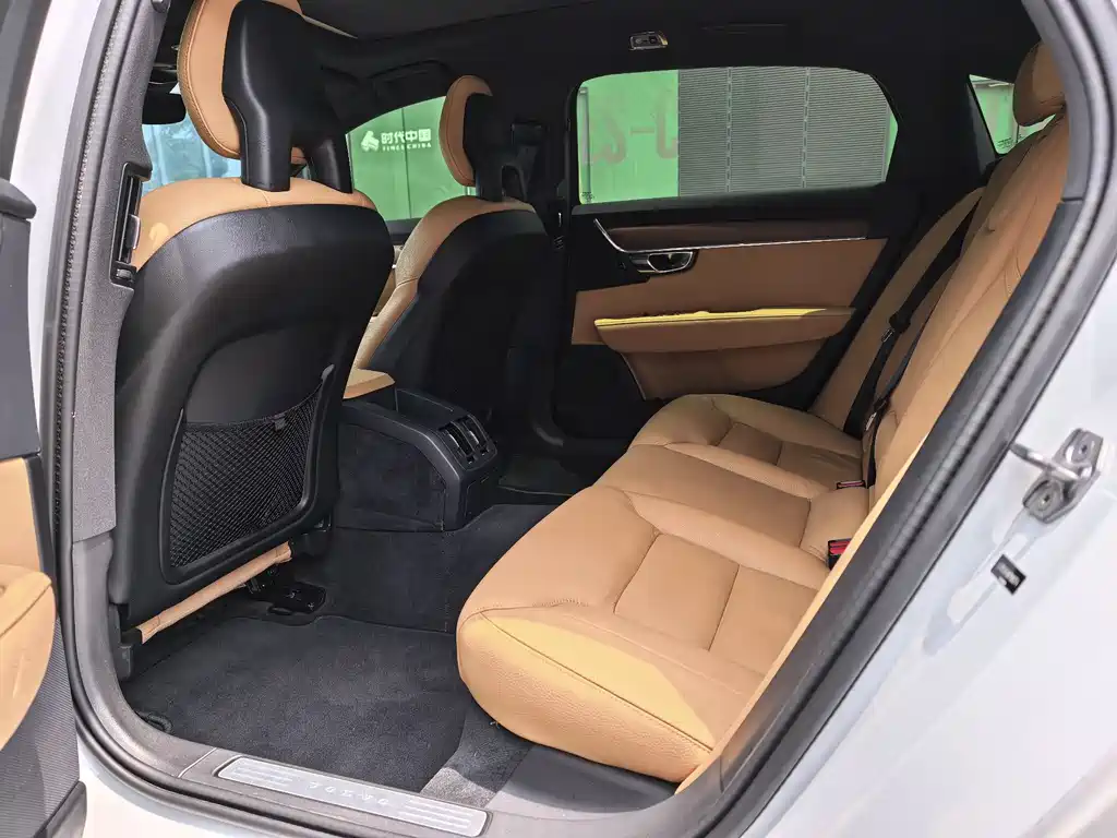 Volvo S90 2018 — фото 14