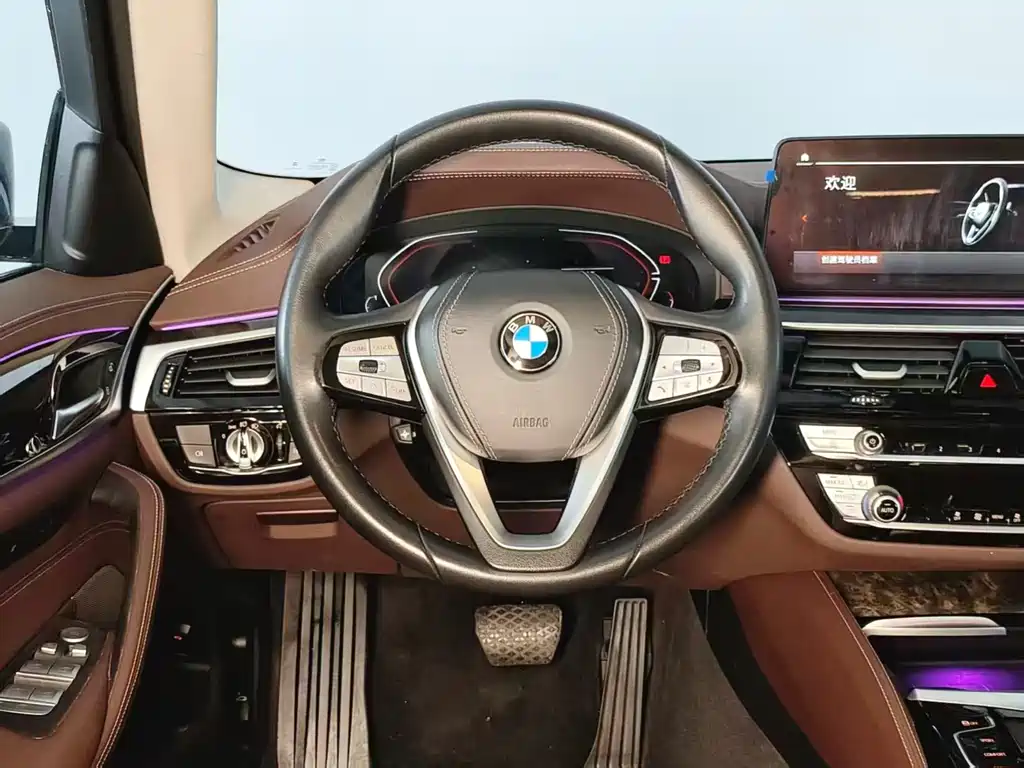 BMW 5 Series 2024 — фото 15