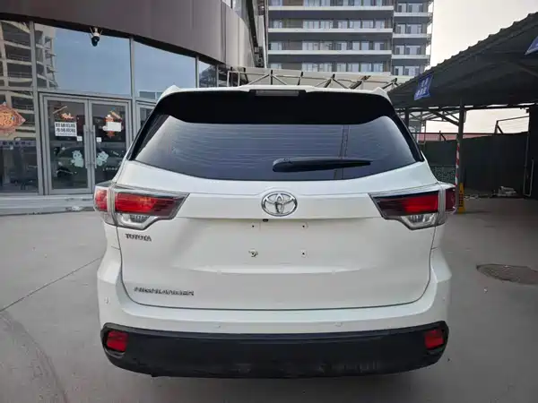 Toyota Highlander 2015
