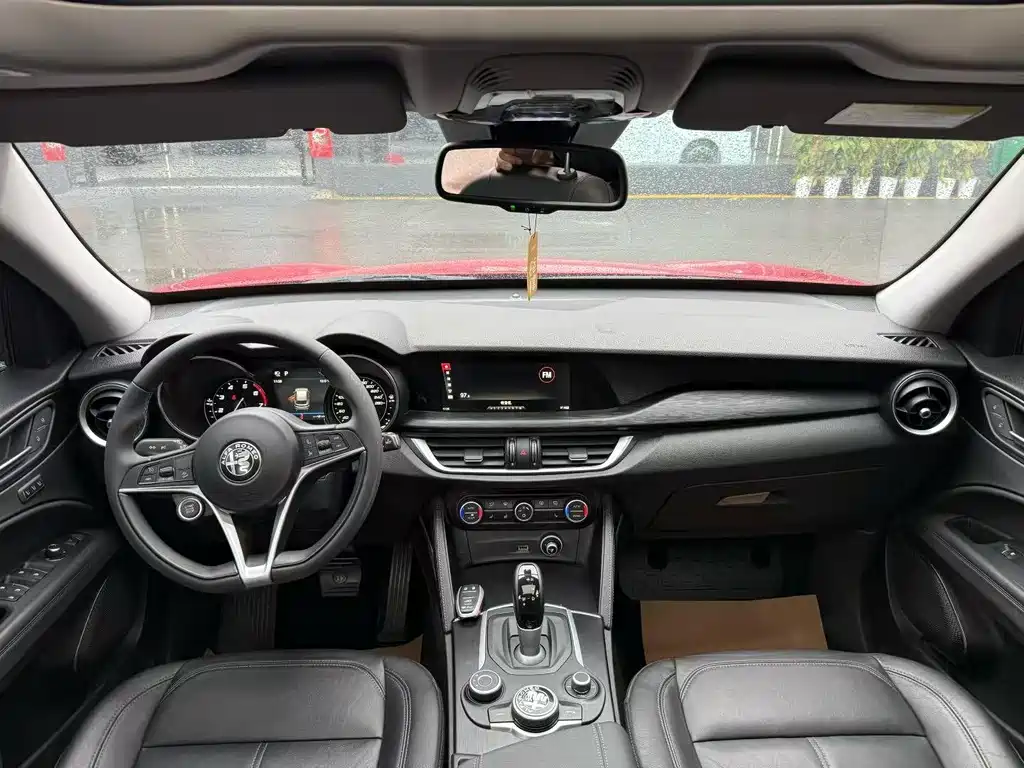 Alfa Romeo Stelvio 2019 — фото 5