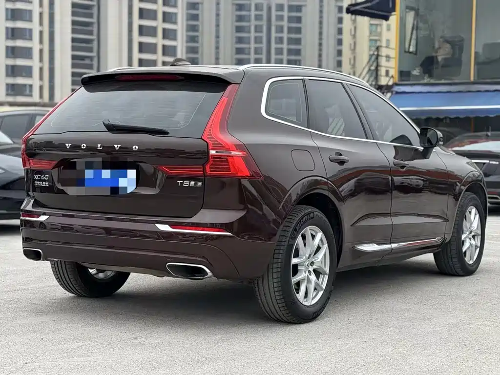Volvo XC60 2020 — фото 4